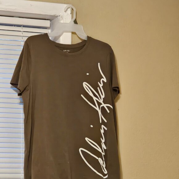 Women's sweaters, tops and dresses - Picture 6 of 10